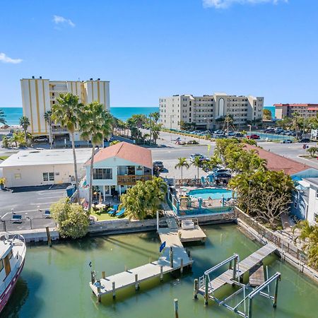 Sand Vista Vacation Rentals St. Pete Beach Exterior photo